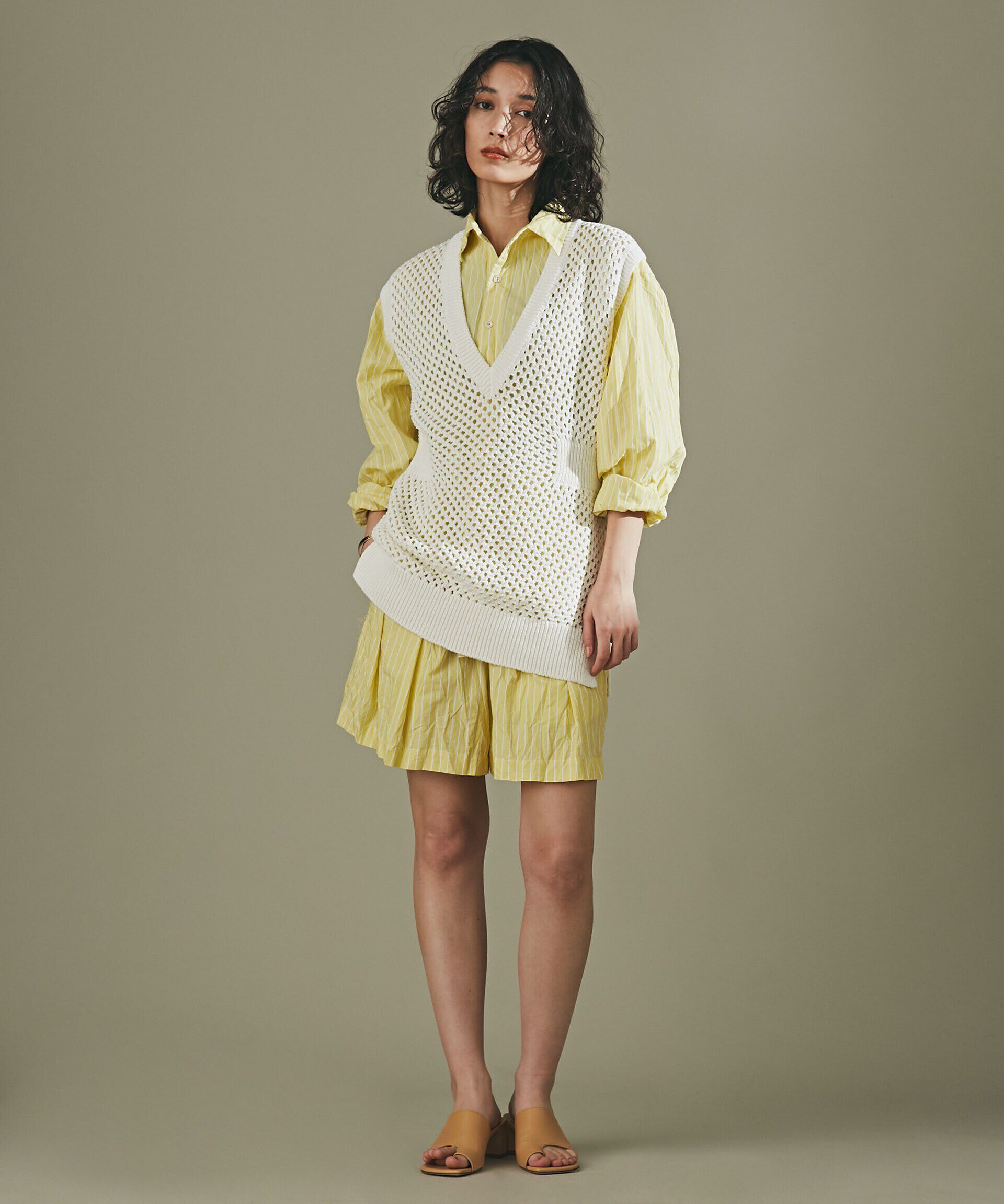 nano･universe「アイレット柄コットンＶネックジレ」|ニット・セーター|