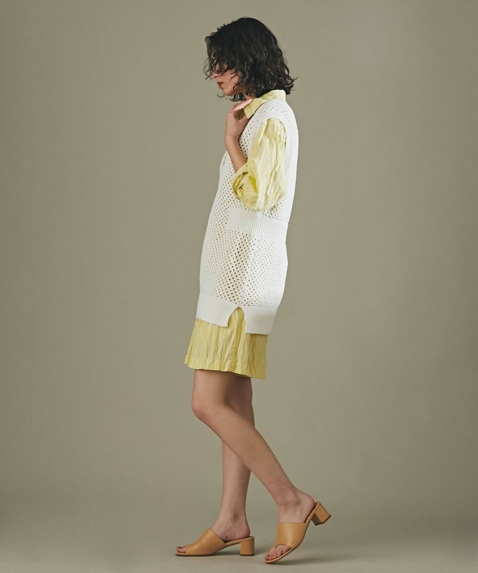 nano･universe「アイレット柄コットンＶネックジレ」|ニット・セーター|