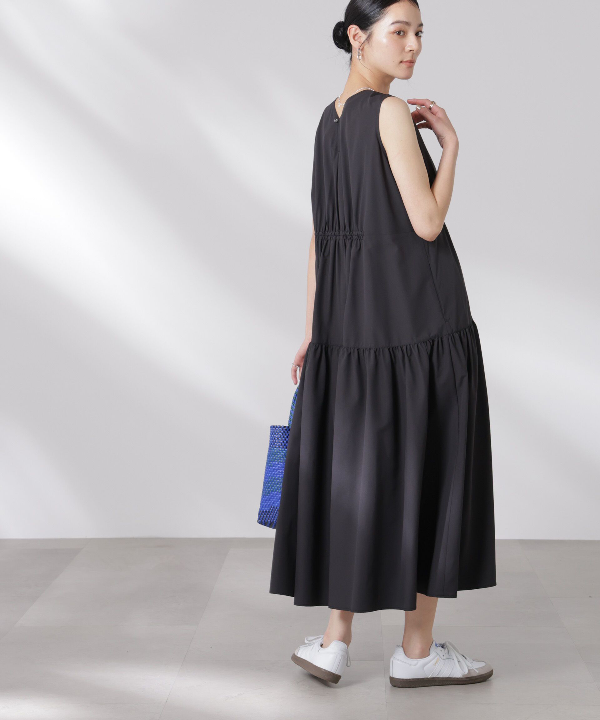 nano･universe「MINOTECH(R)Vネックギャザーティアードワンピース」|ワンピース|