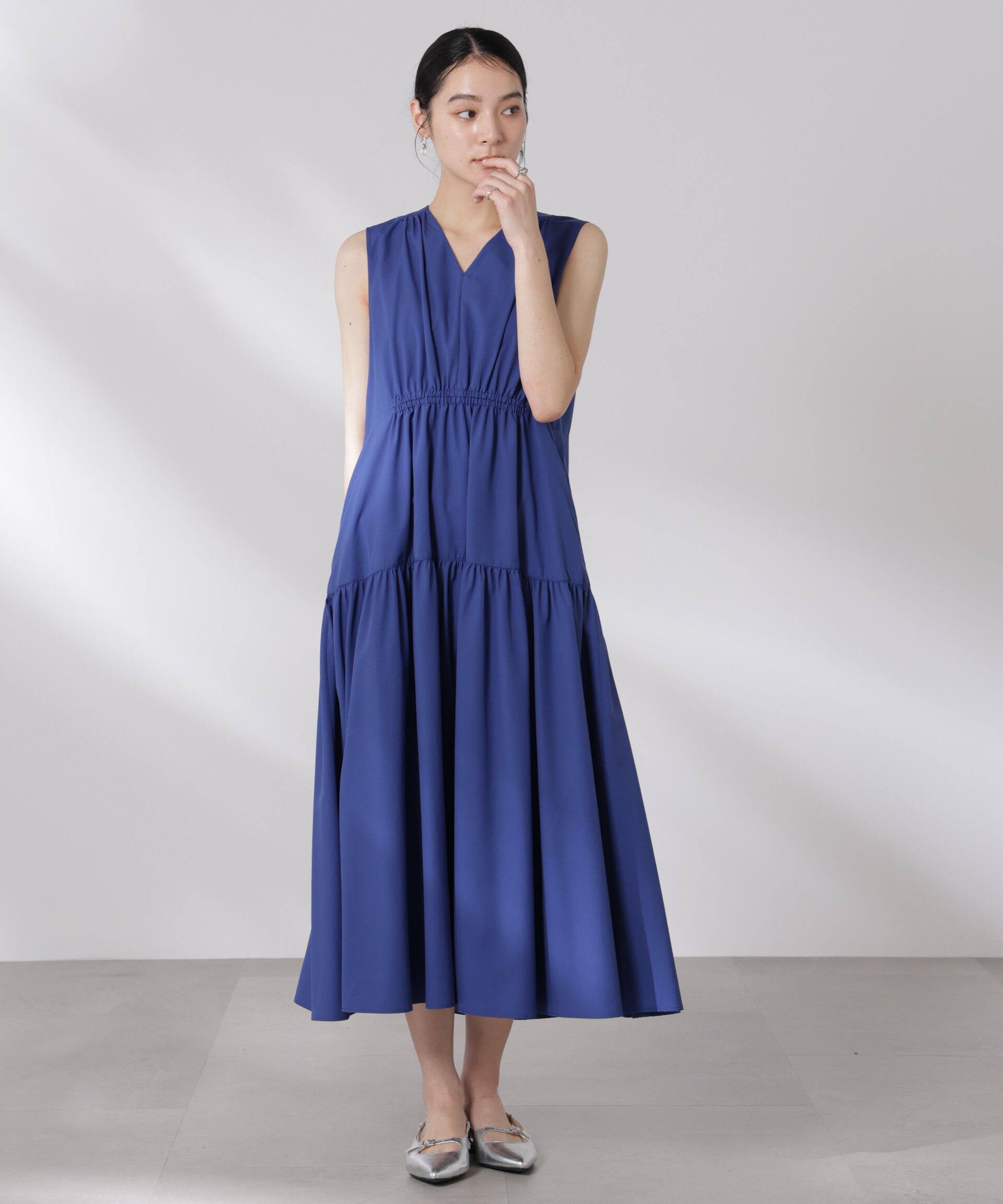 nano･universe「MINOTECH(R)Vネックギャザーティアードワンピース」|ワンピース|