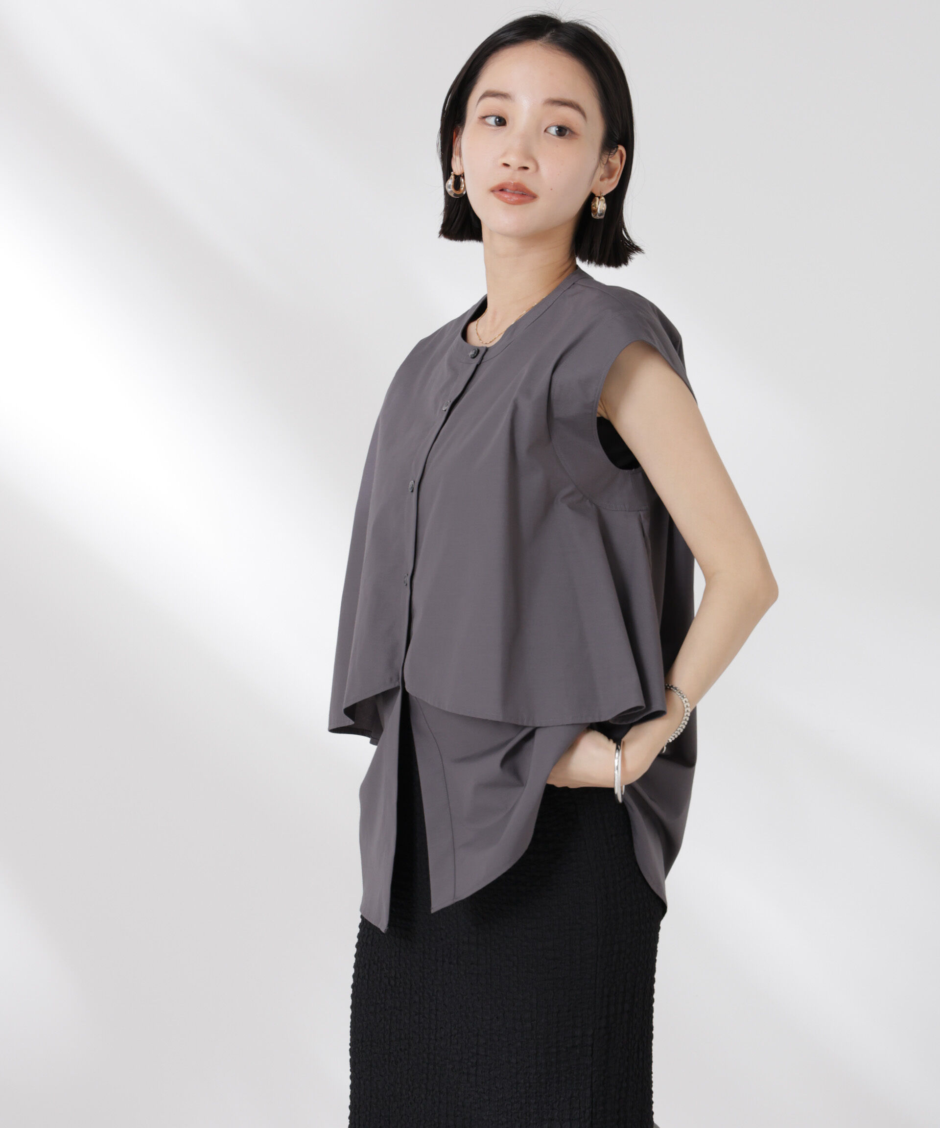 nano･universe「フロントフレアケープカラーノースリーブシャツ」|シャツ・ブラウス|