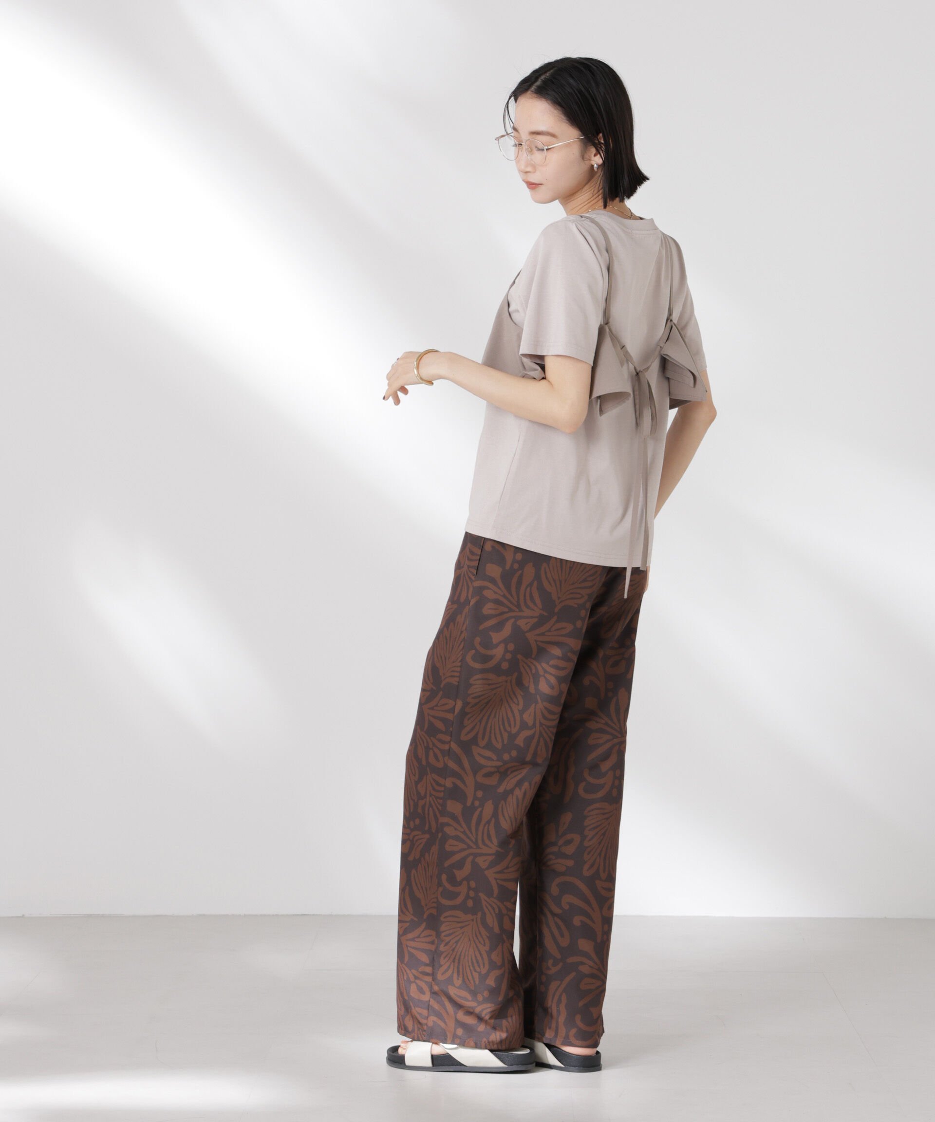 nano･universe「ボタニカルプリントイージーワイドパンツ(セットアップ可)」|チノ|