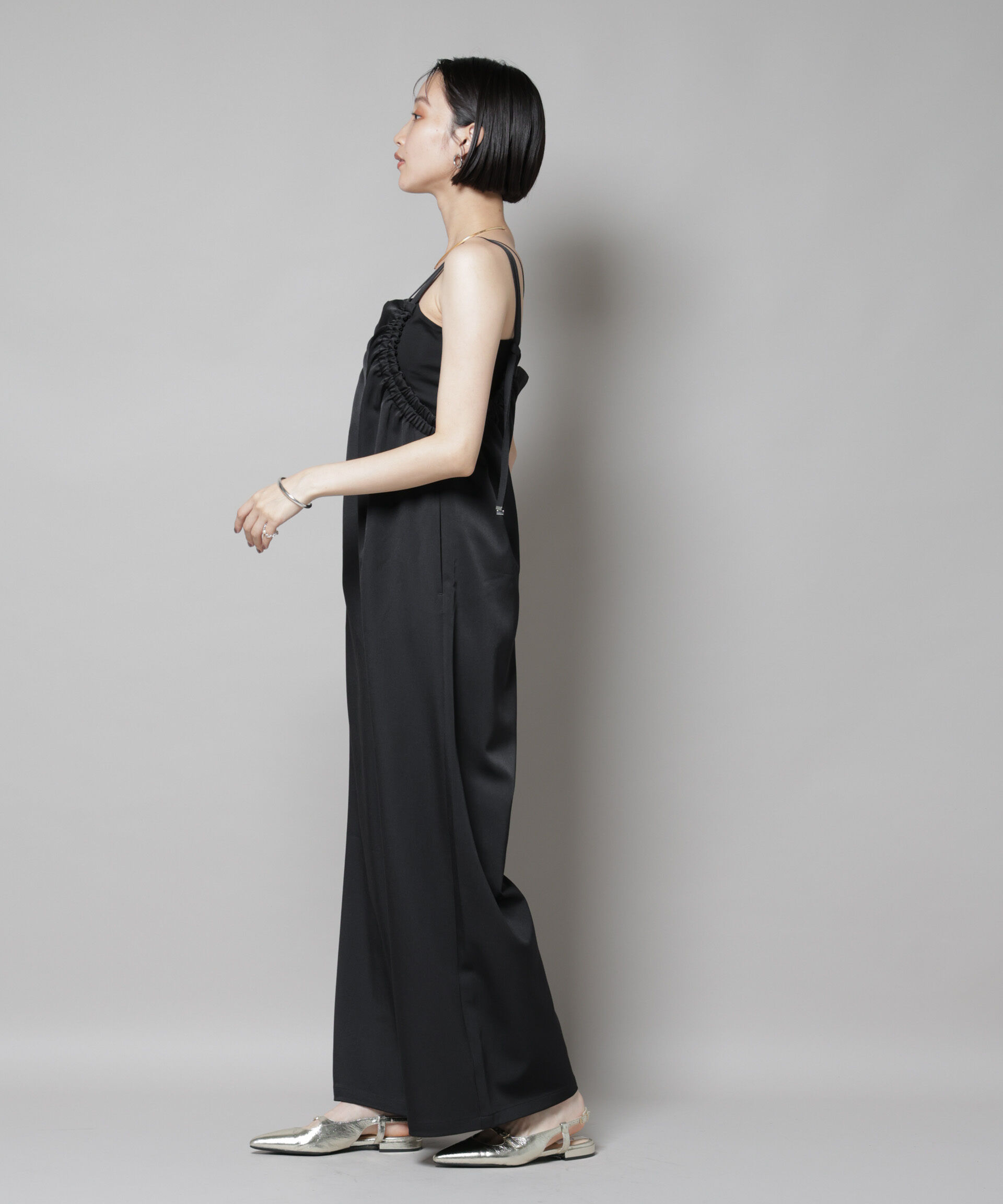 nano･universe「ギャザーデザインサロペットパンツ」|ワンピース|