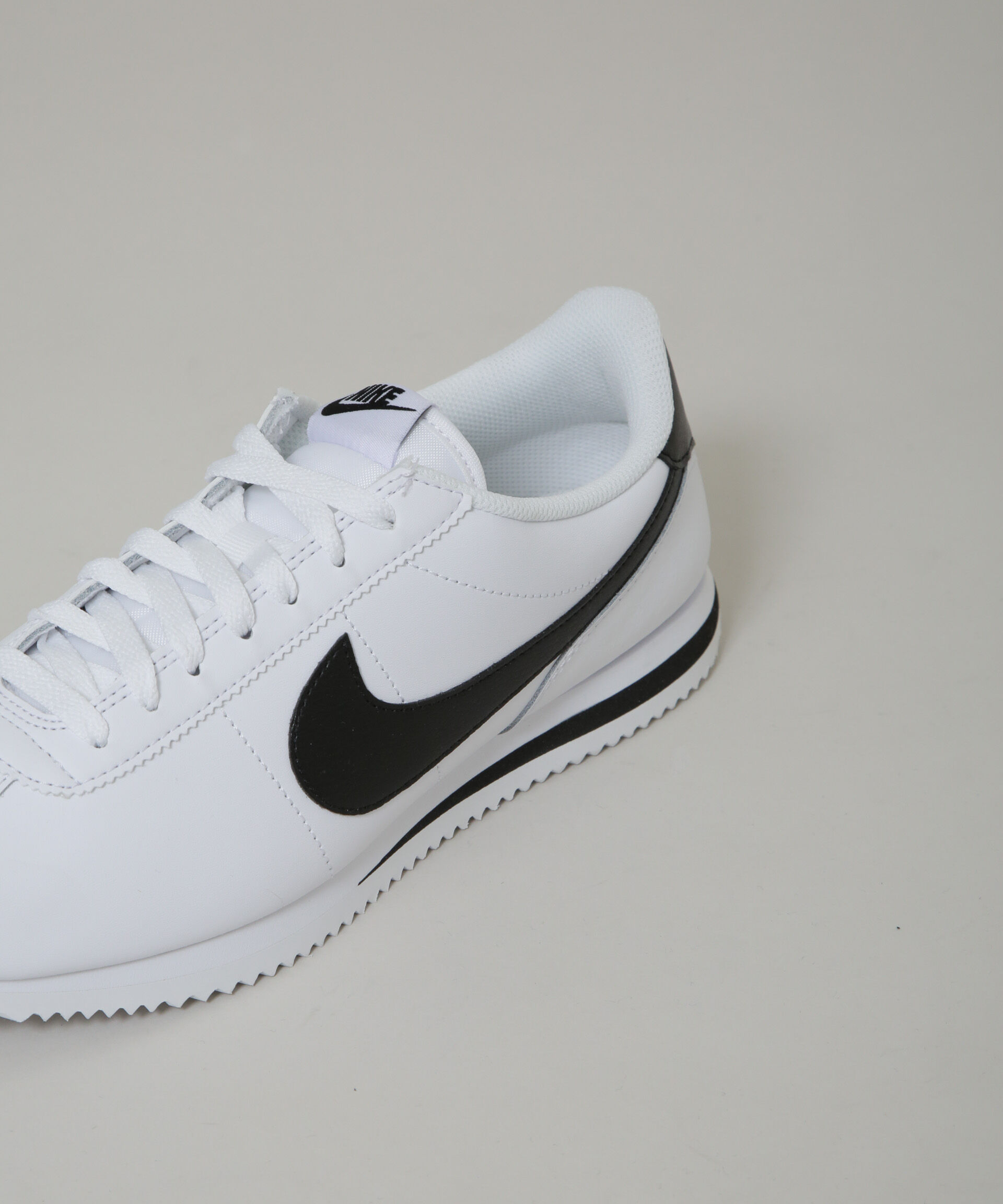 nano･universe「NIKE/ナイキ コルテッツ」|スニーカー|