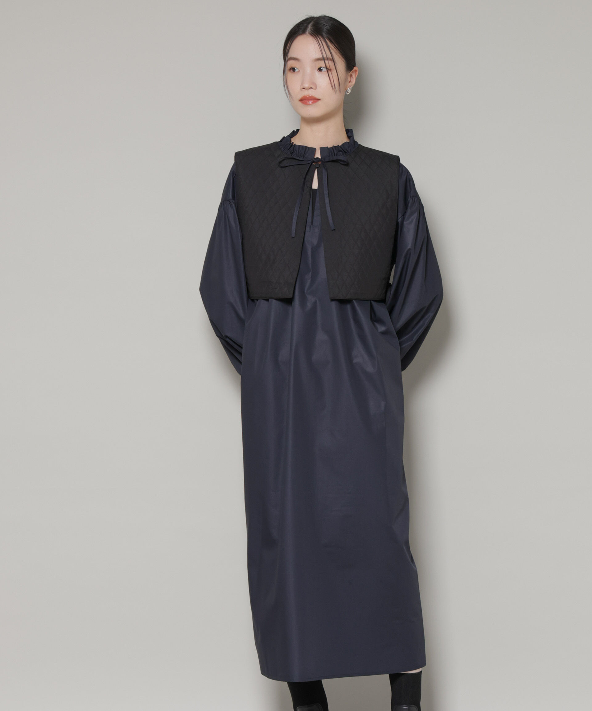 nano･universe「キルティングベスト&times;ギャザーワンピース アンサンブルセット」|ワンピース|