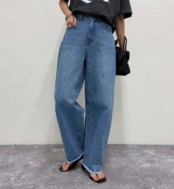 fredy emue「カーブデニムパンツ」|デニム|サックスブルー