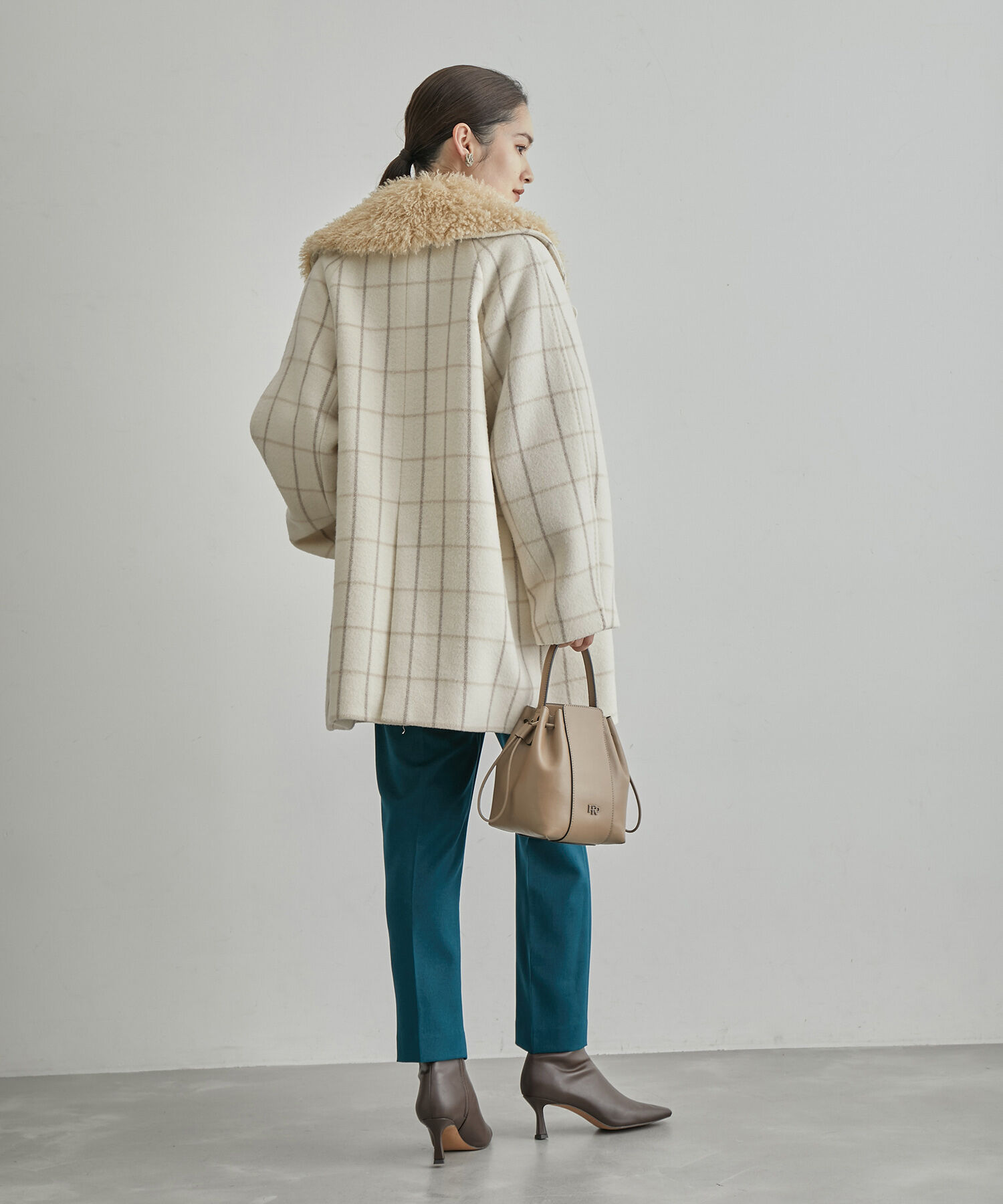 ROPE「【SUPER100's/140's】シャルムリバーファー付きミドルコート」|チェスターコート|