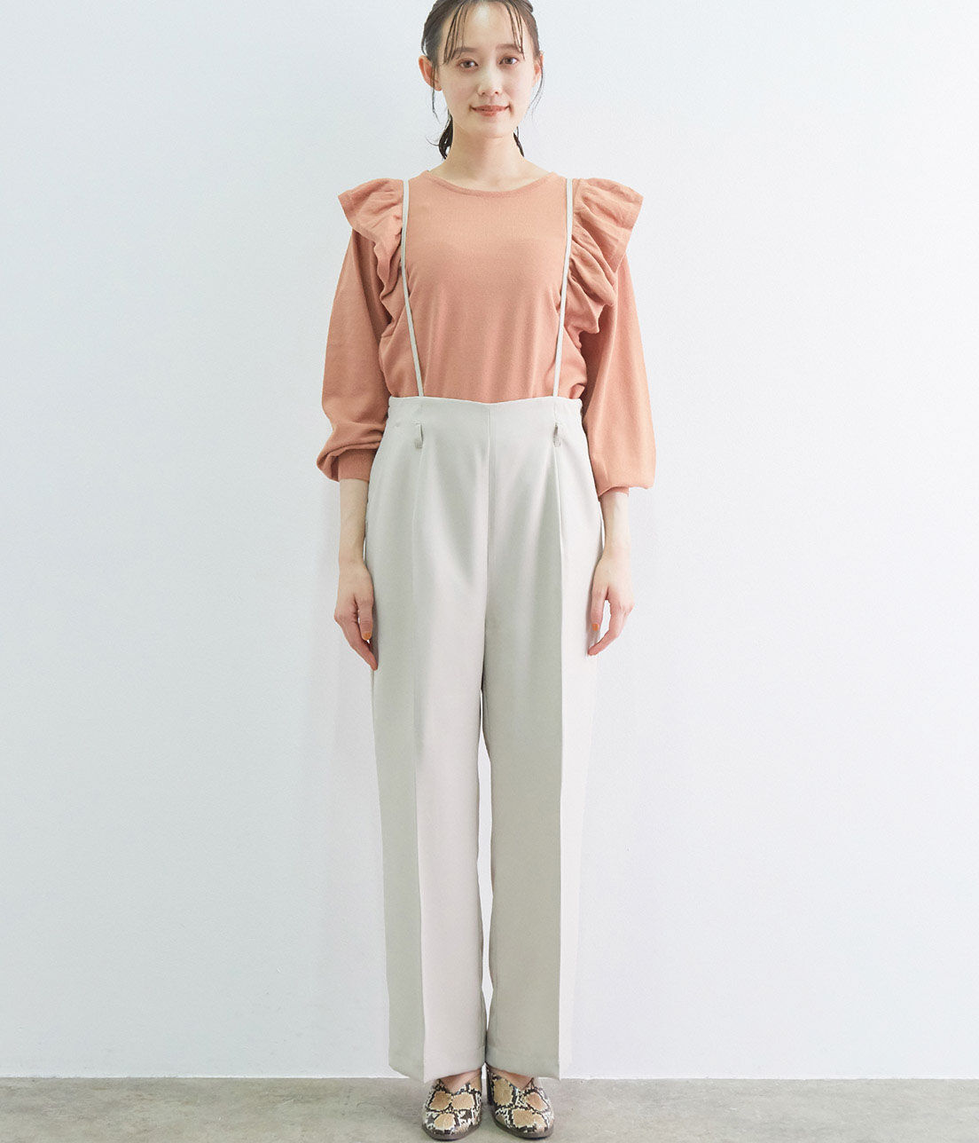 VIS「【WEB限定SSサイズ】バッククロスサスペンダーワイドパンツ」|スラックス|