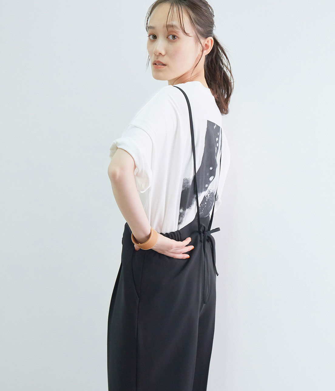 VIS「【WEB限定SSサイズ】バッククロスサスペンダーワイドパンツ」|スラックス|