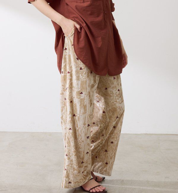  「クラッシュベロア刺繍パンツ」|チノ|