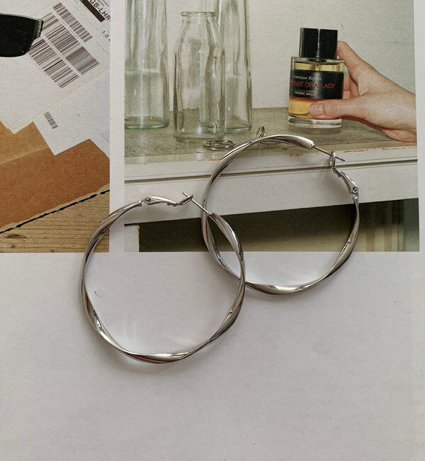  「ヒネリフープピアス」|ピアス|