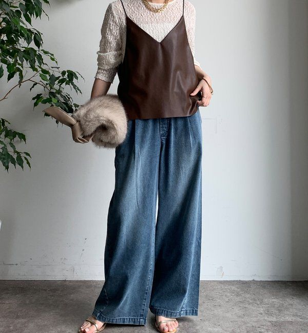  「【WEB限定】フェイクレザービスチェ」|シャツ・ブラウス|