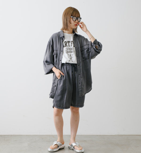  「【WHIMSIC/新色追加】ロゴプリントスリーブレスTシャツ」|キャミソール|