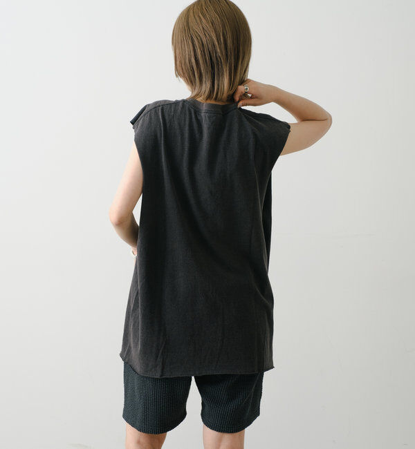  「【WHIMSIC/新色追加】ロゴプリントスリーブレスTシャツ」|キャミソール|