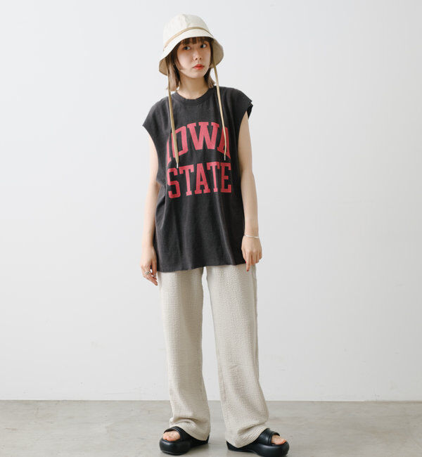  「【WHIMSIC/新色追加】ロゴプリントスリーブレスTシャツ」|キャミソール|