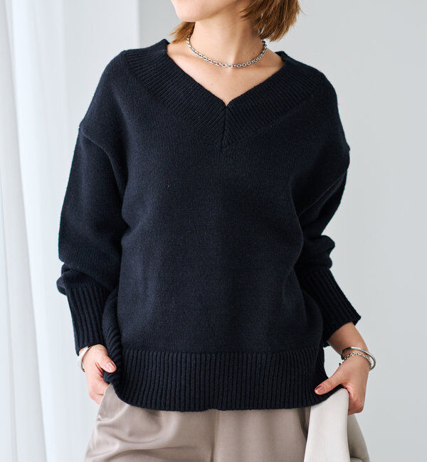  「《デコルテのキレイ見せ》ワイドリブルーズニット」|ニット・セーター|