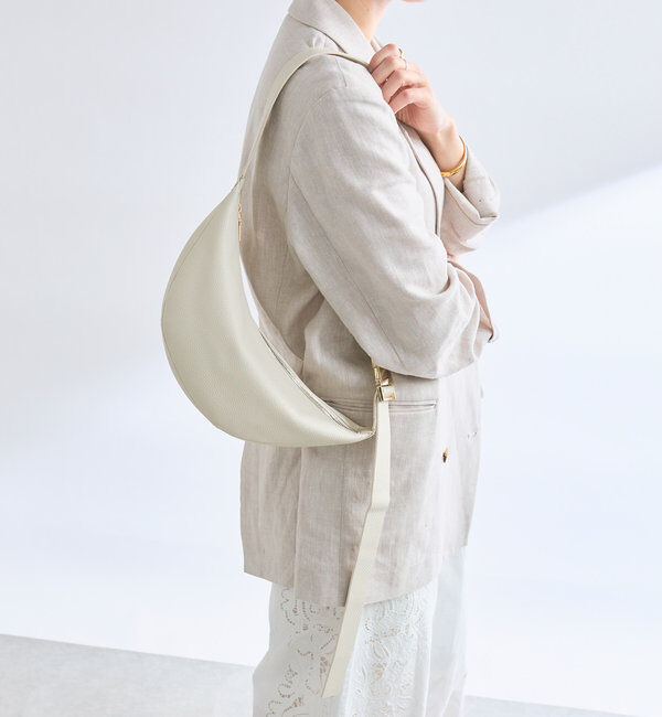  「【上品デザイン】カーブボディバッグ」|クラッチバッグ|