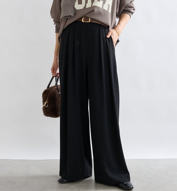  「【ウォッシャブル】【シーズンレスで使える】タックワイドスラックス」|チノ|