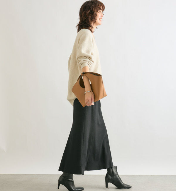  「【抜け感シルエット】ヘアリーウール片畦Vネックニット」|ニット・セーター|