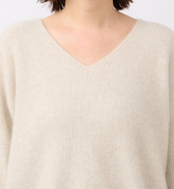  「【抜け感シルエット】ヘアリーウール片畦Vネックニット」|ニット・セーター|