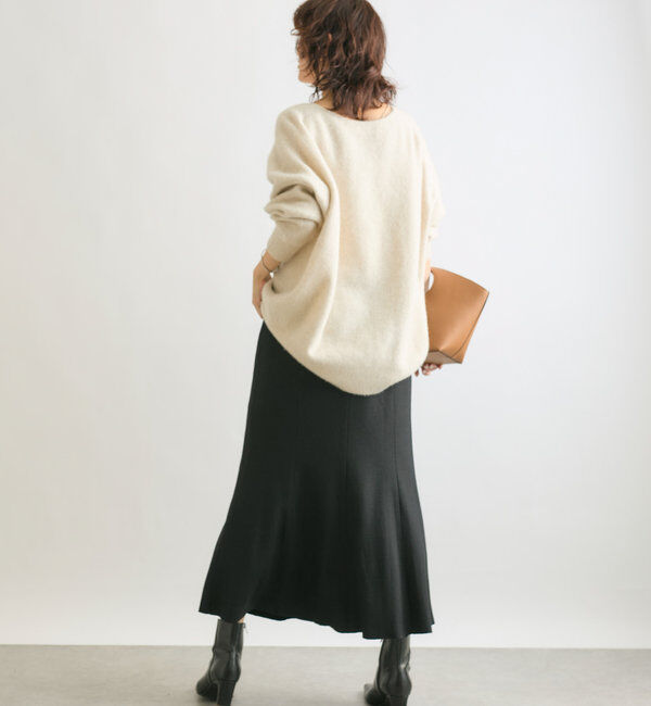  「【抜け感シルエット】ヘアリーウール片畦Vネックニット」|ニット・セーター|