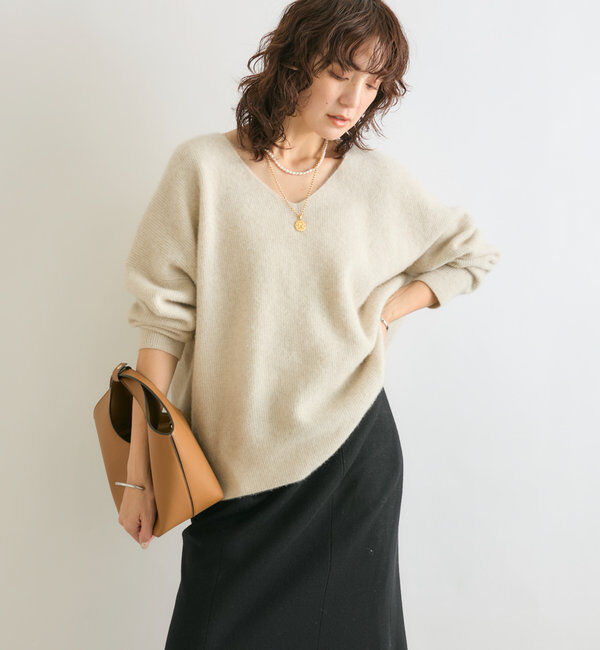  「【抜け感シルエット】ヘアリーウール片畦Vネックニット」|ニット・セーター|
