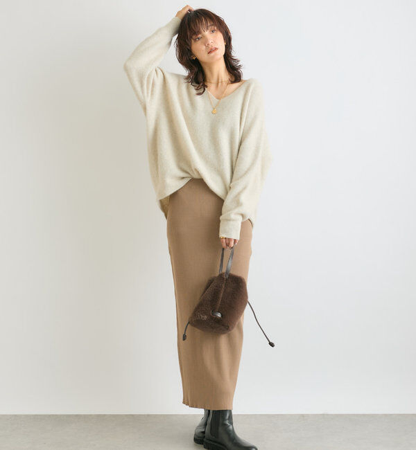  「【抜け感シルエット】ヘアリーウール片畦Vネックニット」|ニット・セーター|