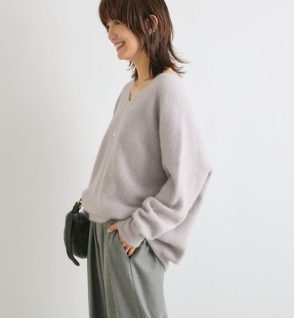  「【抜け感シルエット】ヘアリーウール片畦Vネックニット」|ニット・セーター|