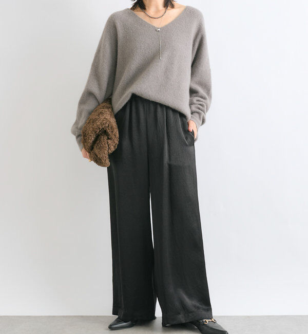  「【抜け感シルエット】ヘアリーウール片畦Vネックニット」|ニット・セーター|