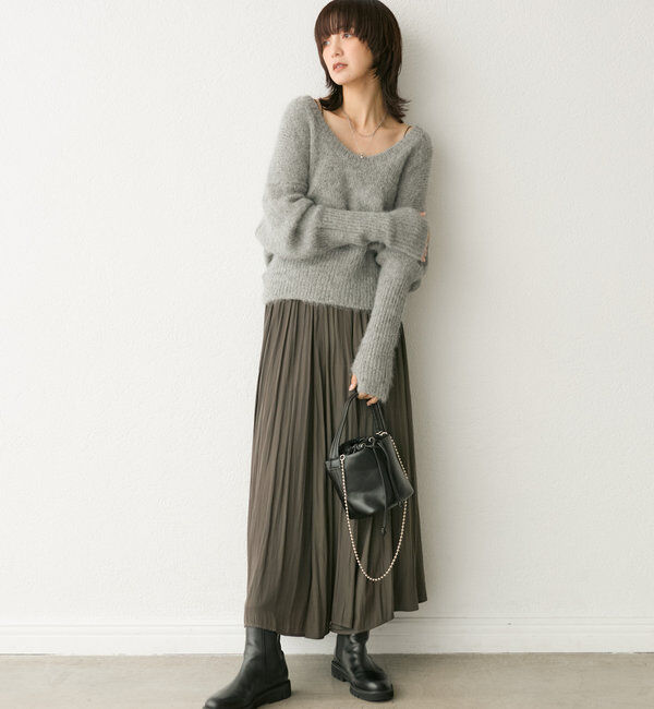  「【女性らしいシルエット】アルパカUネックニット」|ニット・セーター|