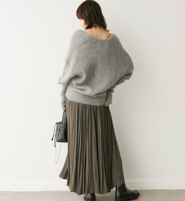  「【女性らしいシルエット】アルパカUネックニット」|ニット・セーター|