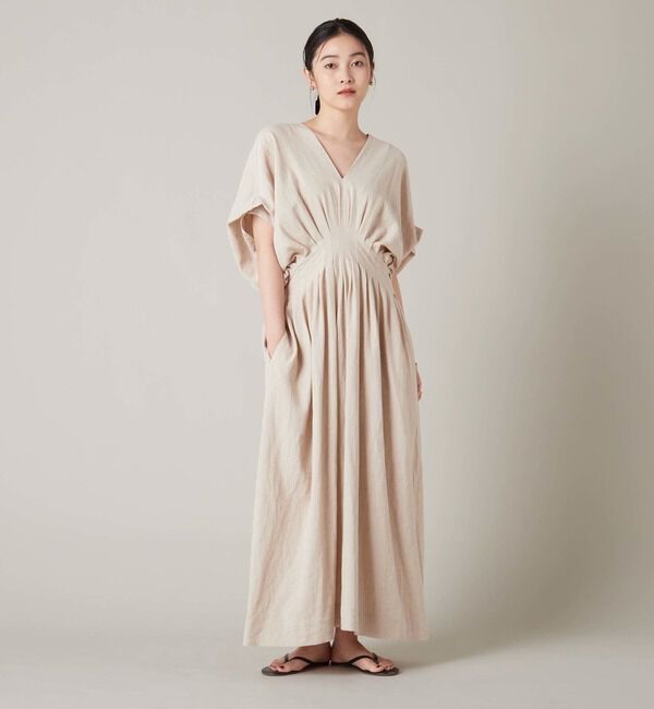 Liesse「V開きタックワンピース」|ワンピース|ベージュ