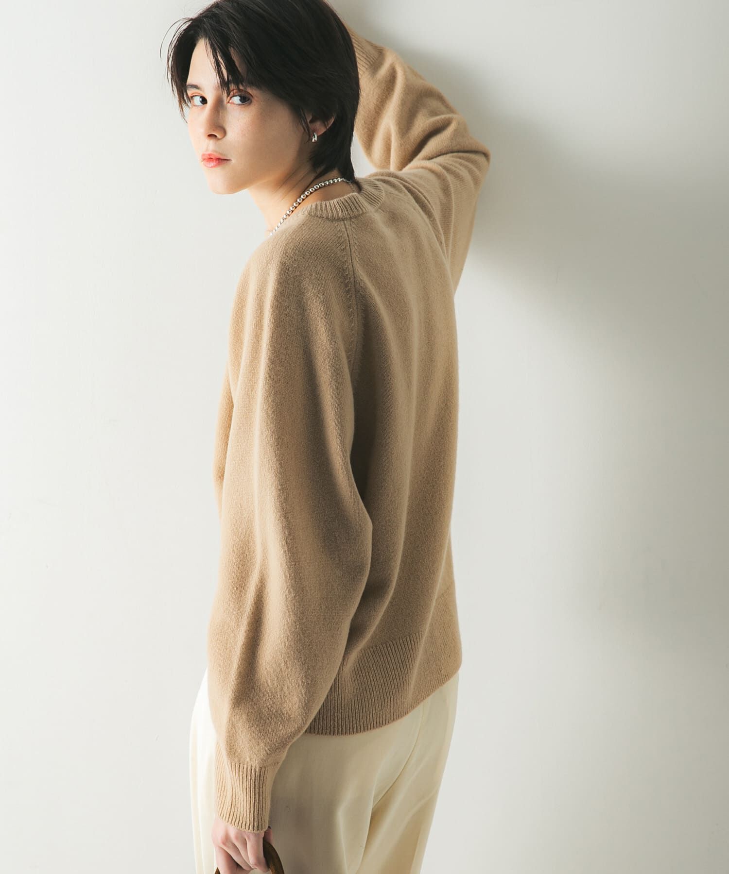 URBAN RESEARCH「カシミヤ強縮クルーネックニット」|ニット・セーター|
