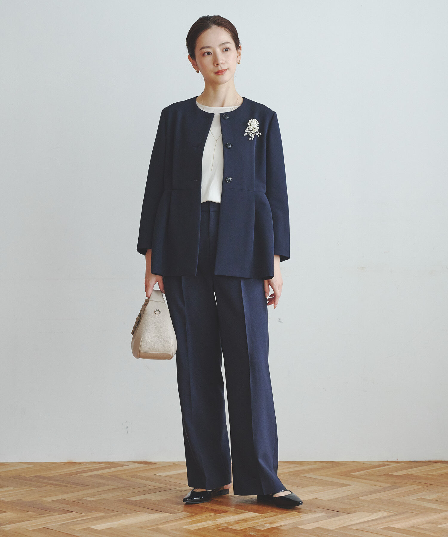 URBAN RESEARCH「ノーカラーペプラムジャケット」|ノーカラージャケット|