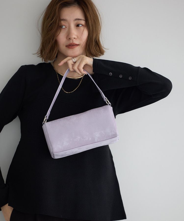 YECCA VECCA「【cache cache】シルクサテンPU筒型ショルダー」|ショルダー・メッセンジャー|Lavender