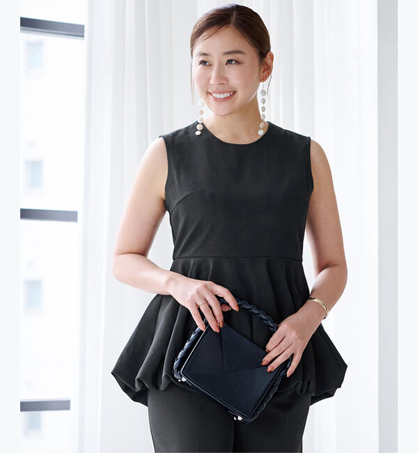 ur's「【八田真理子さんコラボアイテム】ノースリーブバルーンペプラムトップス」|Tシャツ・カットソー|ブラック