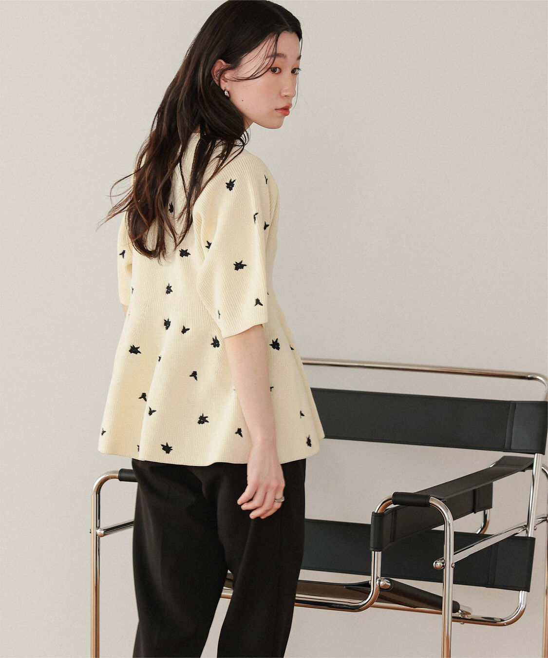 titivate「フラワー刺繍ペプラムニットトップス」|ニット・セーター|