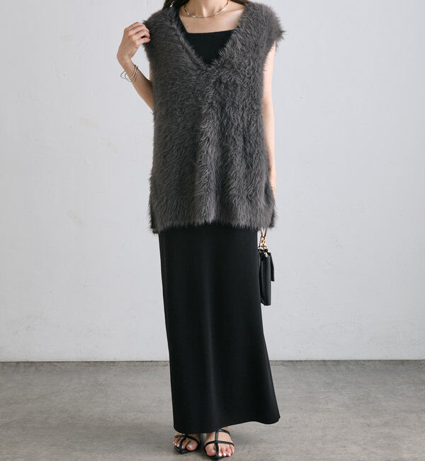  「【ふわもこ】シャギーニットチュニック丈Vネックベスト」|ニット・セーター|