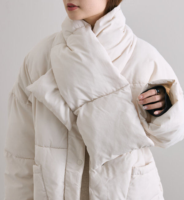  「【WEB限定】マフラー付きノーカラーフェイクダウンジャット」|ダウン|