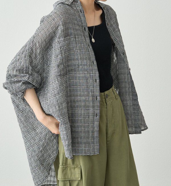  「【日焼け・冷房対策に◎】綿麻チェックオーバーシャツブラウス」|シャツ・ブラウス|