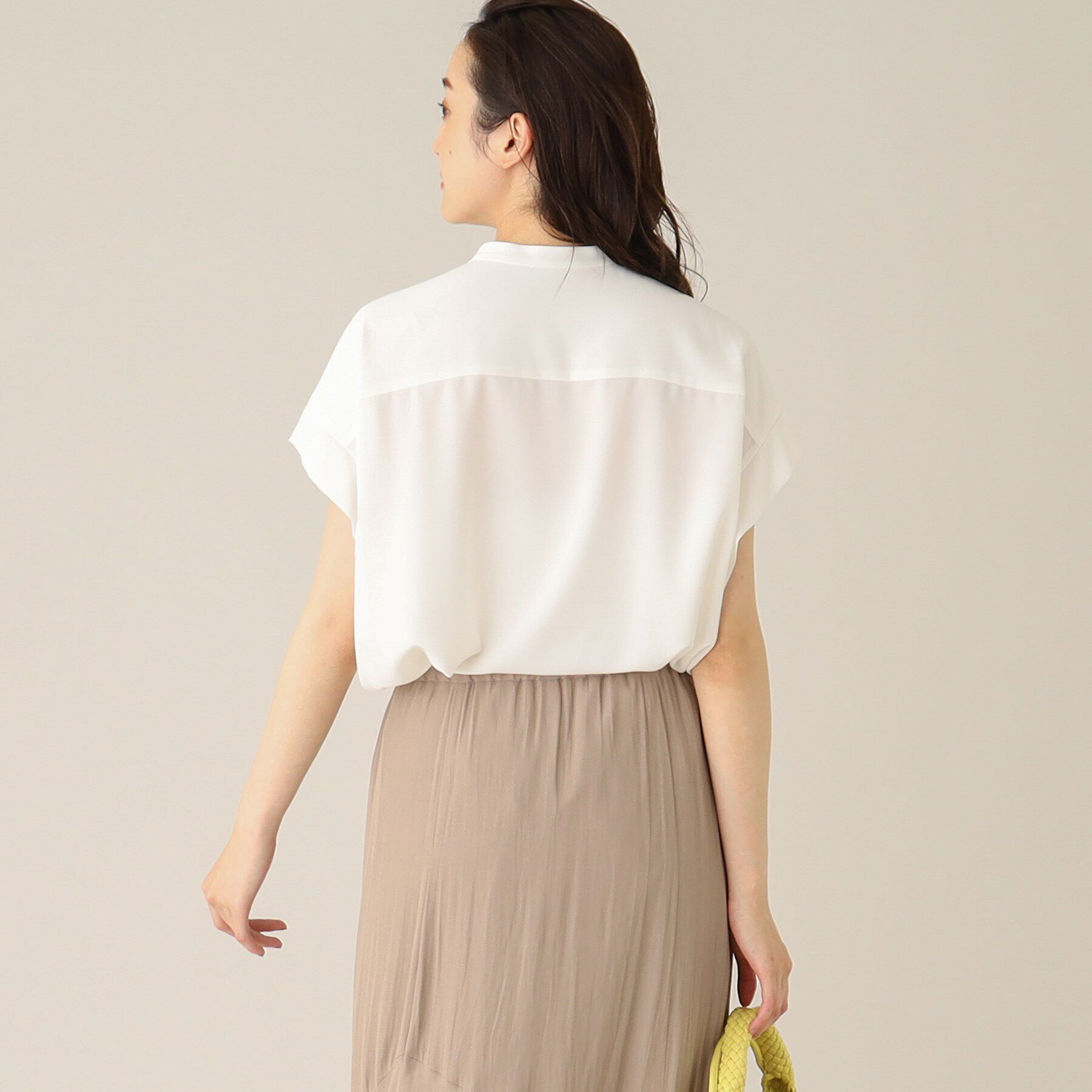 UNTITLED「【大人気！／ゆったり軽い／洗える】フロントタック ジョーゼットシャツ」|シャツ・ブラウス|