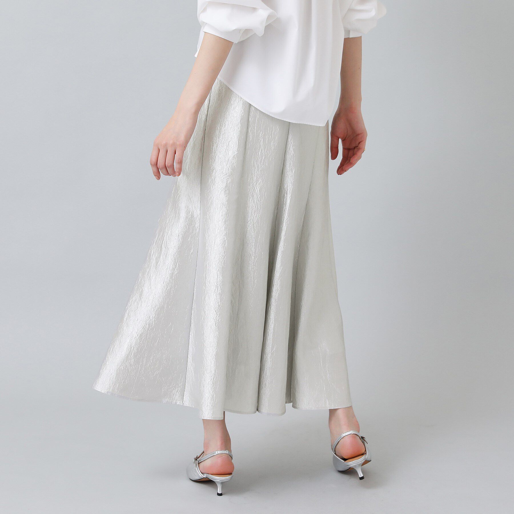 UNTITLED「【1枚で着映え／洗える】メタリックフレアスカート」|スカート|