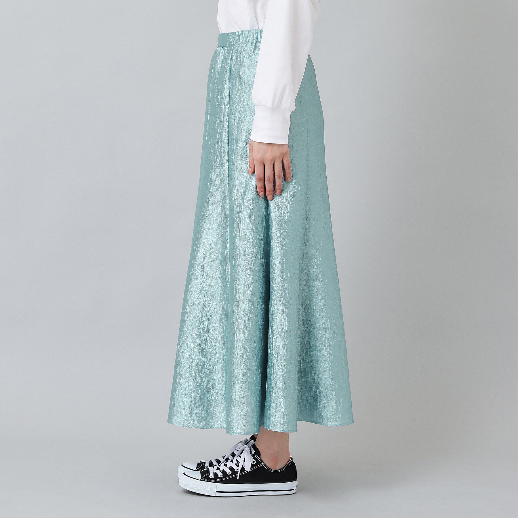 UNTITLED「【1枚で着映え／洗える】メタリックフレアスカート」|スカート|