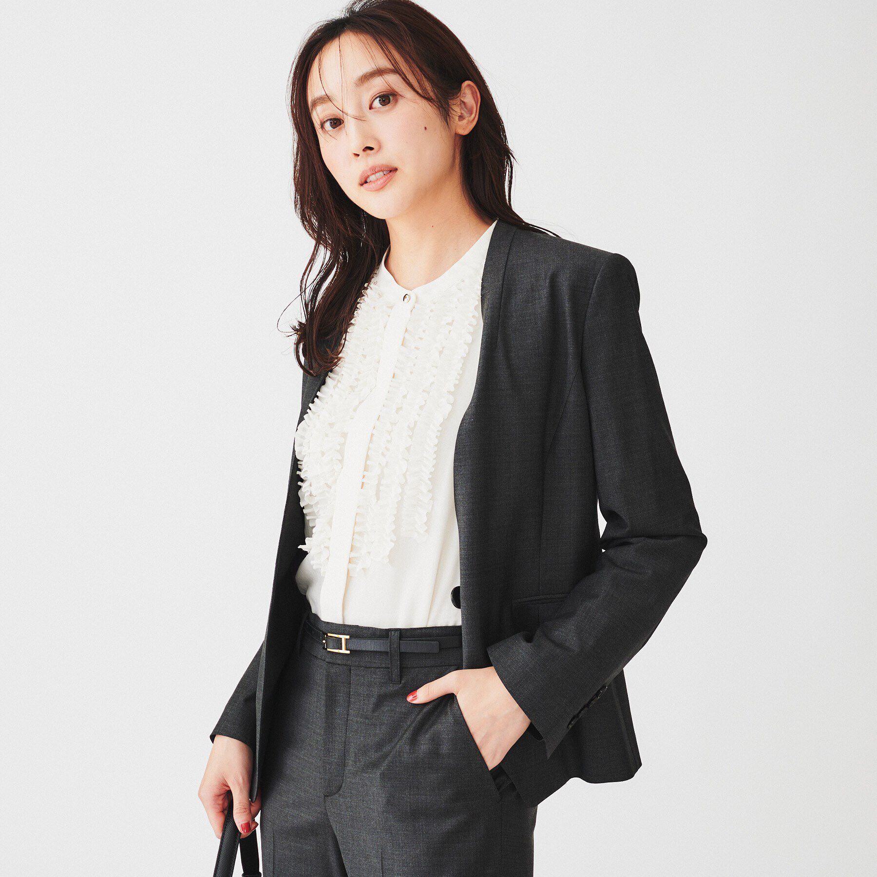 UNTITLED「【オンオフ使える/洗える】長袖フリルブラウス」|シャツ・ブラウス|