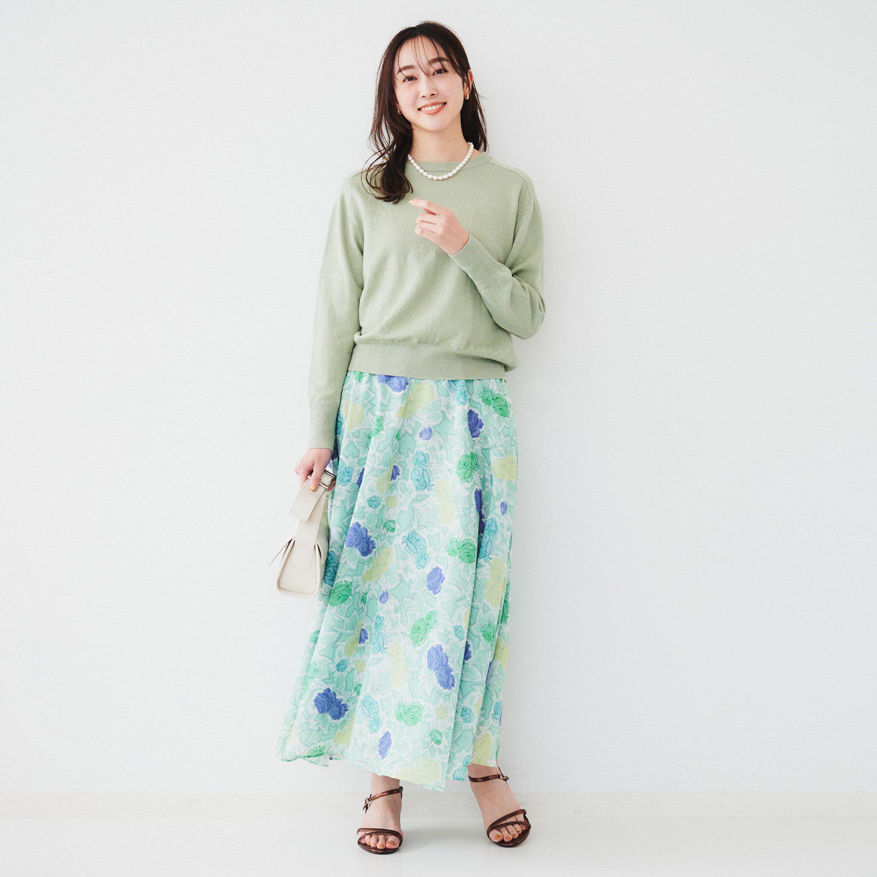 UNTITLED「【アンサンブル可能/洗える】リネン混ベーシックプルオーバー」|ニット・セーター|