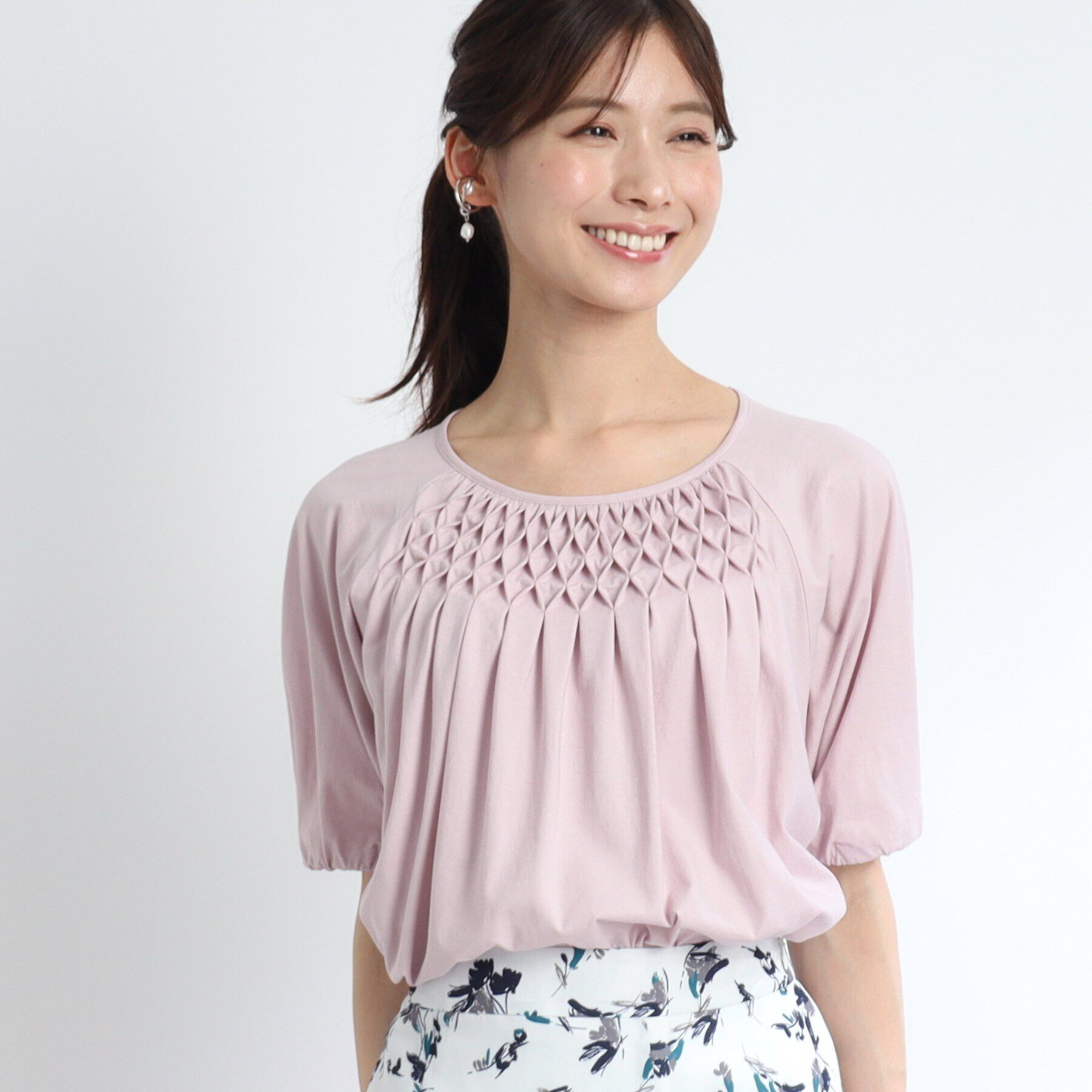 Reflect「【SALE／接触冷感／洗える】スモッキング刺繍ジャージブラウス」|Tシャツ・カットソー|ライトピンク(070