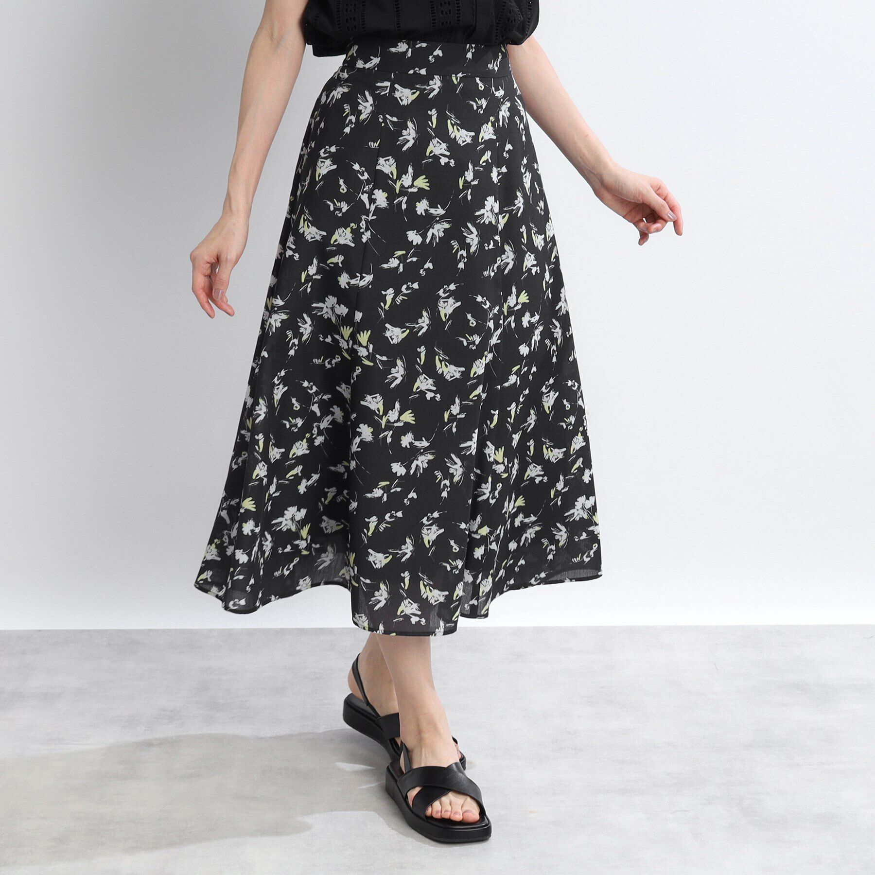 Reflect「【マシンウォッシュ可】フラワー柄フレアスカート」|スカート|