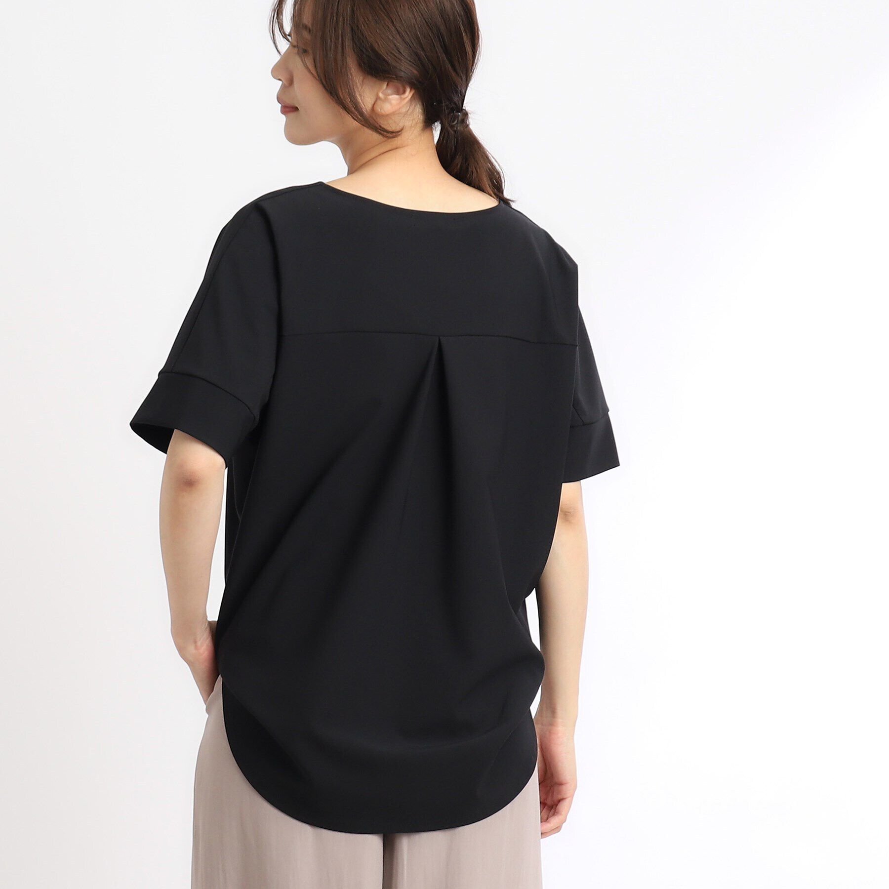 Reflect「【SALE／UVカット／接触冷感／マシンウォッシュ可】スキッパーネックブラウス」|Tシャツ・カットソー|