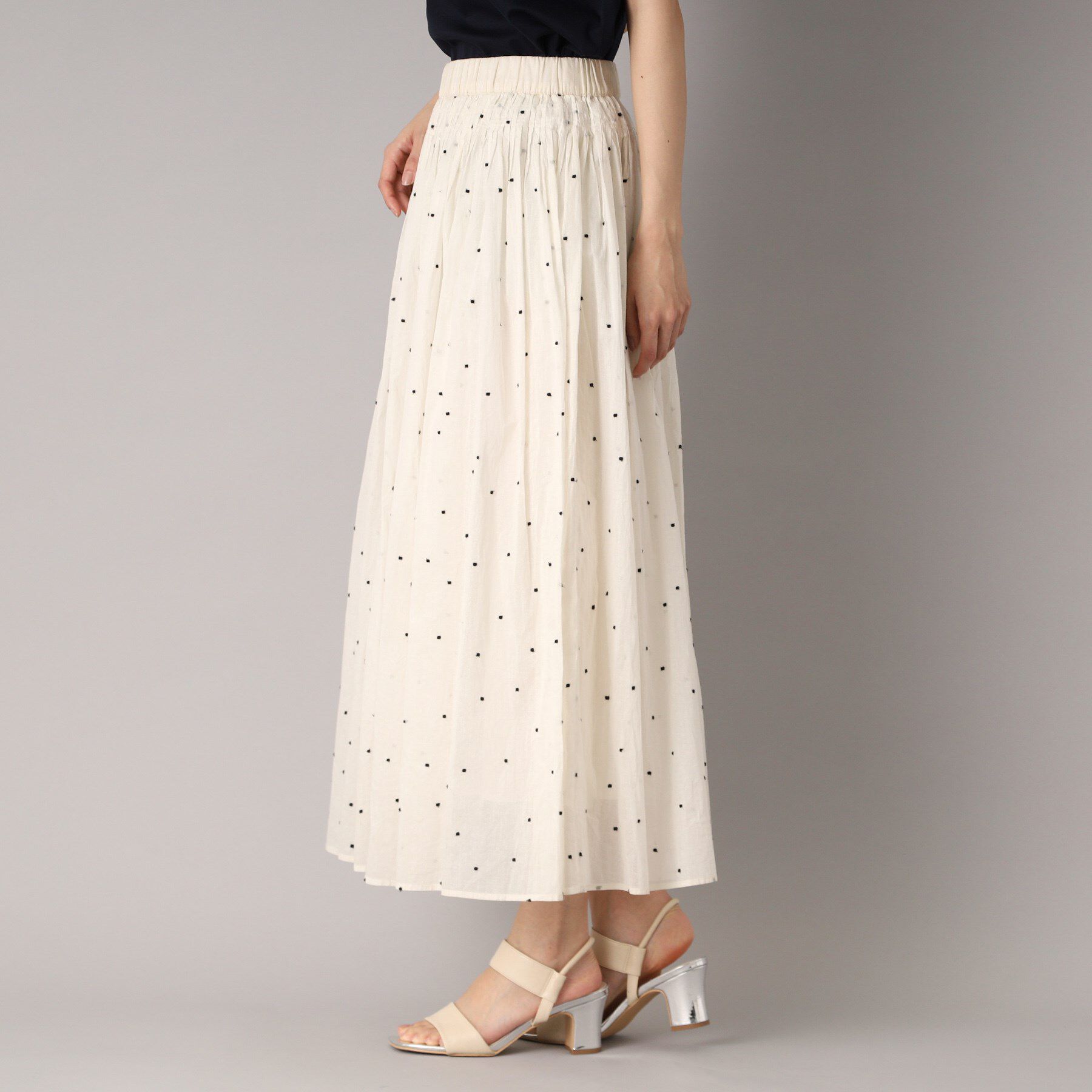 DRESSTERIOR「【ウエストゴム/裏地あり】イージーウエストドット刺繍スカート」|スカート|