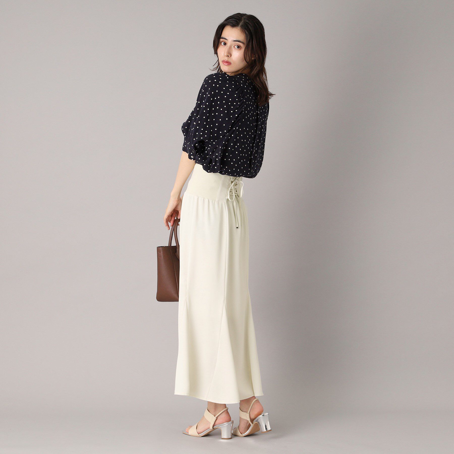 DRESSTERIOR「【大人百花春号掲載 モデル美香さん着用】バックストラップマーメイドスカート」|スカート|